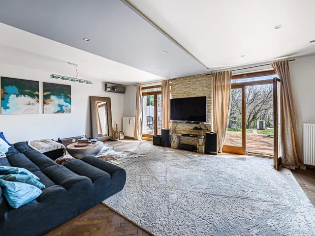 Eladó ház Biatorbágy 258 nm