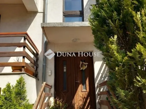 Eladó lakás Solymár 65 nm