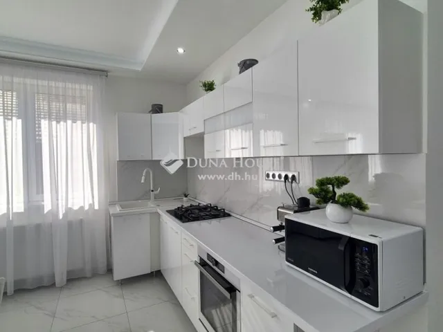 Eladó ház Budapest III. kerület 100 nm