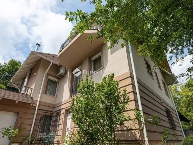 Eladó ház Budapest II. kerület 270 nm