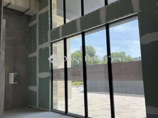 Eladó kereskedelmi és ipari ingatlan Budapest XIII. kerület 99 nm