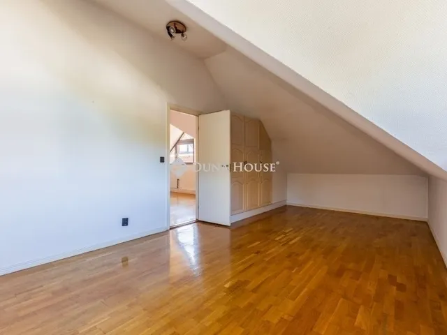 Eladó ház Budapest II. kerület 210 nm