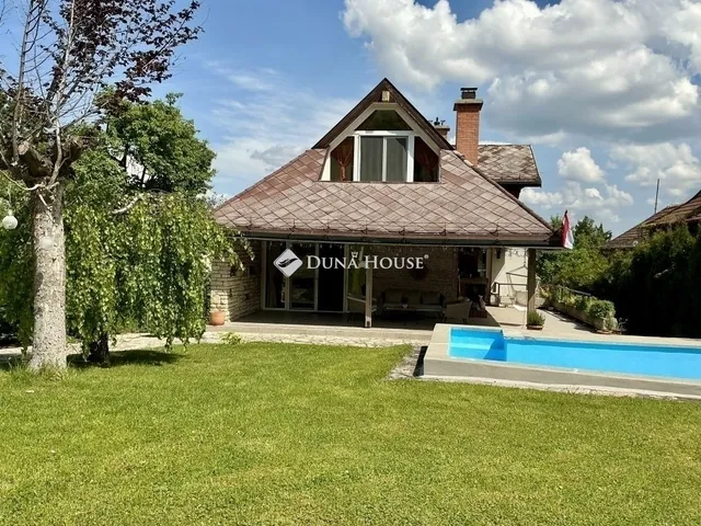 Eladó ház Budapest III. kerület 300 nm