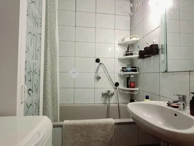 Eladó lakás Budapest III. kerület 57 nm