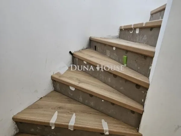 Eladó ház Budapest III. kerület, Aranyhegy 106 nm