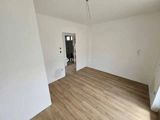 Eladó ház Budapest III. kerület, Aranyhegy 106 nm