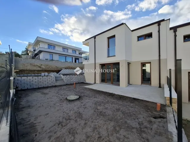 Eladó ház Budapest III. kerület, Aranyhegy 106 nm