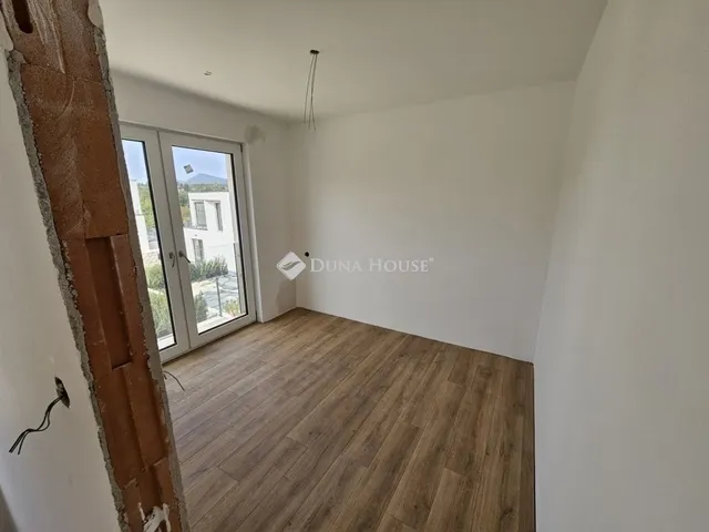 Eladó ház Budapest III. kerület, Aranyhegy 106 nm