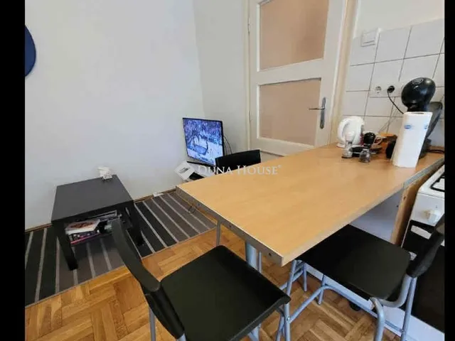 Eladó lakás Budapest III. kerület 42 nm