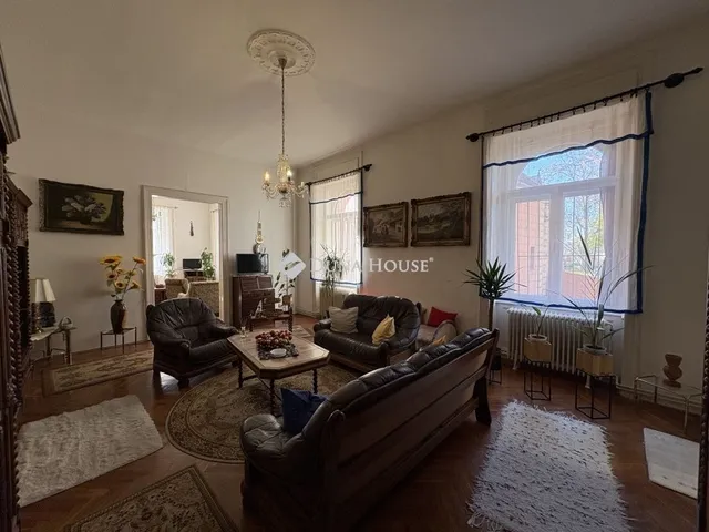 Eladó lakás Győr 105 nm