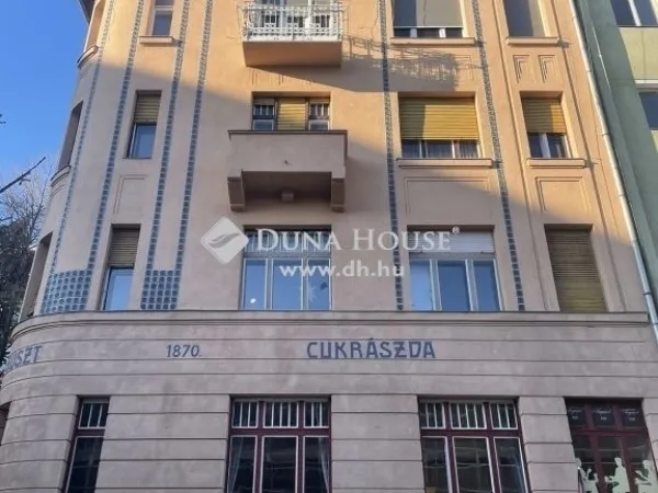 Eladó lakás Budapest II. kerület 409 nm