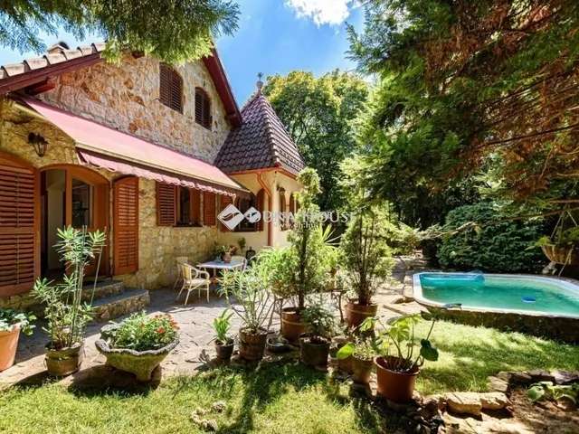 Eladó ház Páty 150 nm