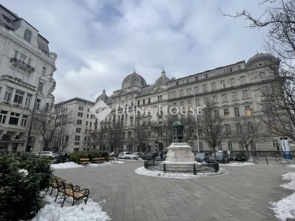 Eladó lakás Budapest V. kerület 126 nm