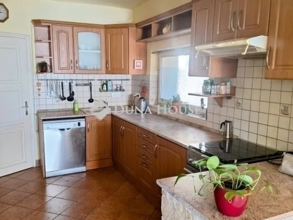 Eladó ház Budapest II. kerület 93 nm