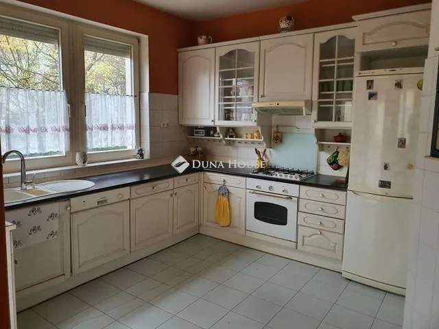 Eladó lakás Budakeszi 204 nm