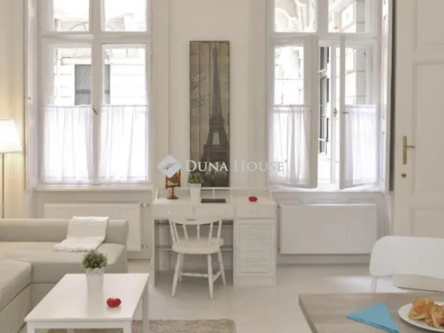 Eladó lakás Budapest V. kerület 76 nm