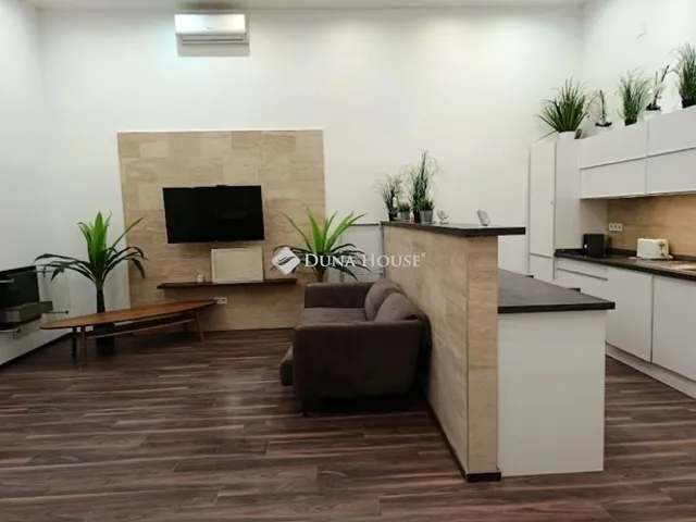 Eladó lakás Budapest VII. kerület 85 nm