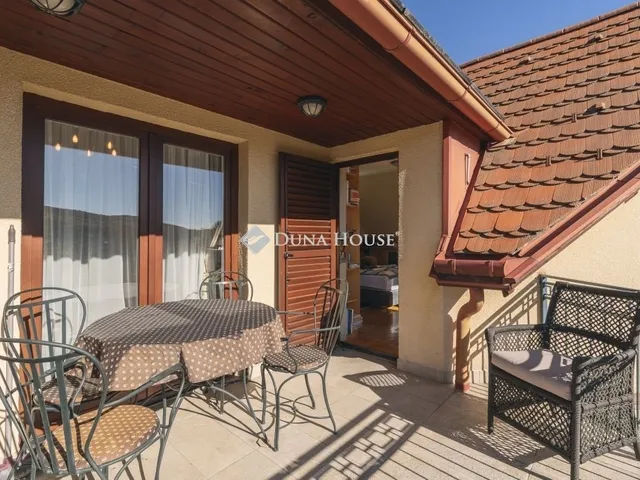 Eladó ház Budapest II. kerület 370 nm