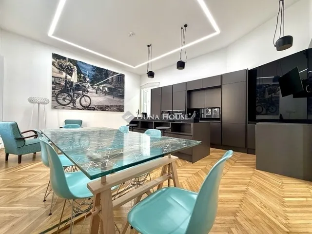 Eladó lakás Budapest II. kerület 100 nm