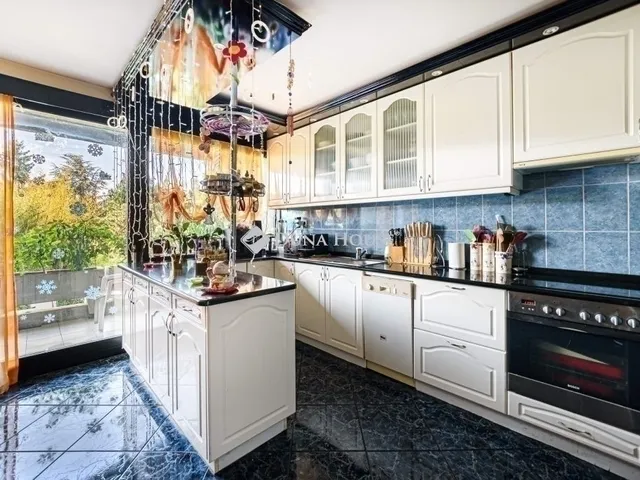 Eladó ház Budapest XII. kerület 180 nm