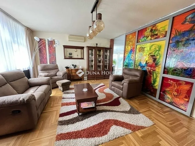 Eladó ház Budapest II. kerület 360 nm