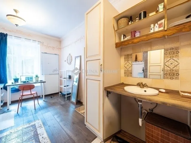 Eladó lakás Budapest II. kerület 97 nm