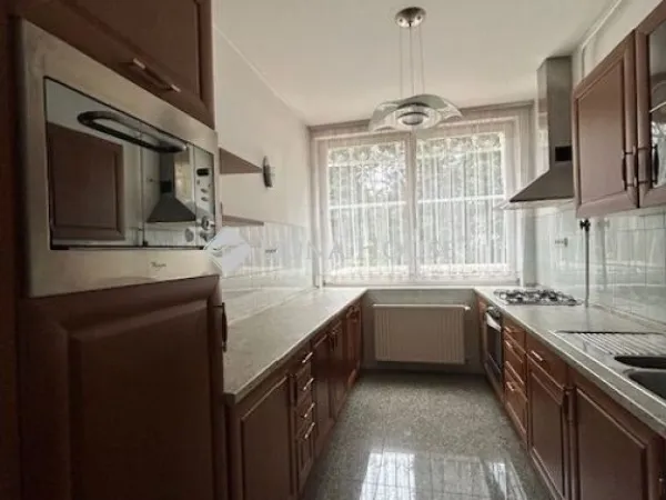 Eladó ház Budapest XVI. kerület 450 nm