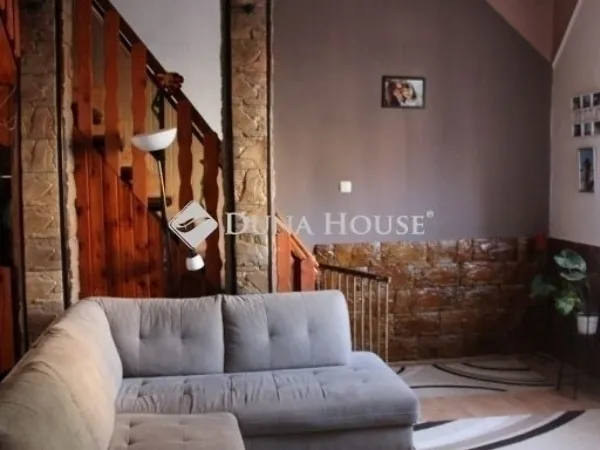 Eladó ház Budapest XVI. kerület 190 nm