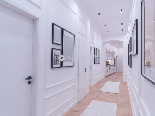 Eladó lakás Budapest VIII. kerület 93 nm