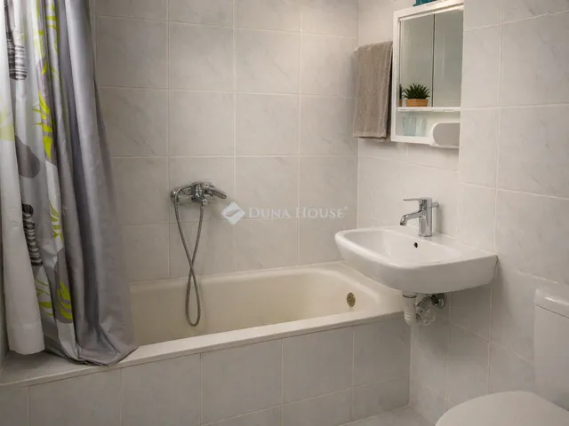 Eladó lakás Budapest II. kerület 71 nm