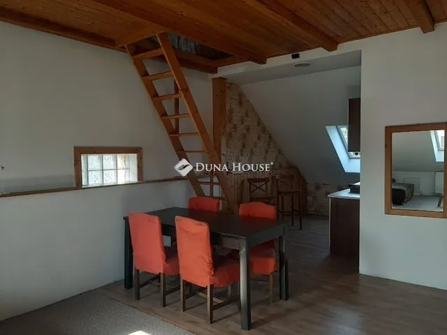Eladó ház Tokod 216 nm