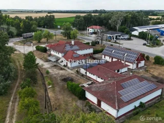 Eladó kereskedelmi és ipari ingatlan Szalkszentmárton 1235 nm