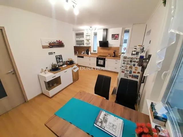Eladó ház Szarvas 260 nm