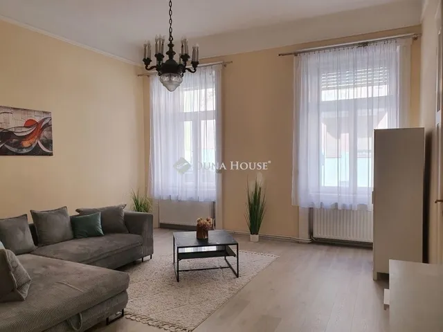 Eladó lakás Budapest II. kerület 91 nm
