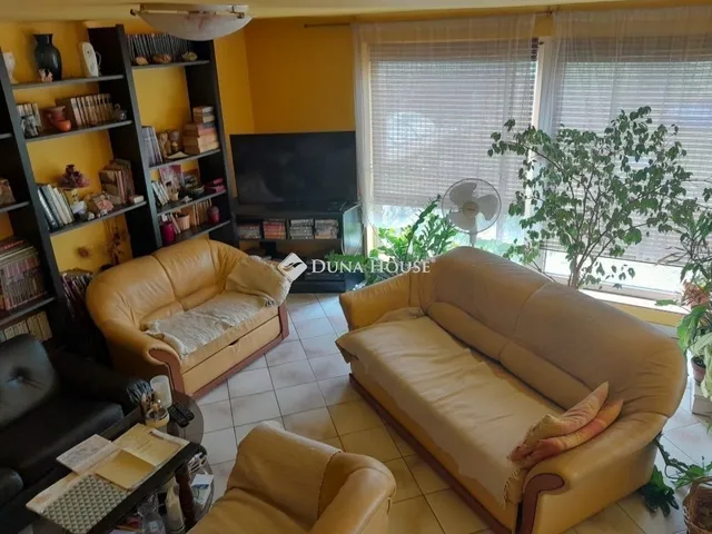 Eladó ház Sárisáp 160 nm