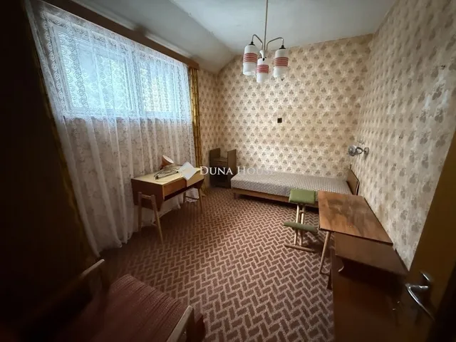 Eladó ház Nyergesújfalu 167 nm