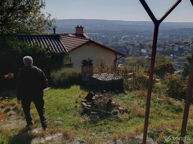 Eladó telek Budaörs 870 nm