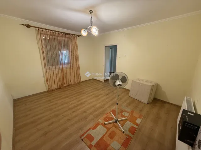 Eladó ház Tiszabercel 85 nm