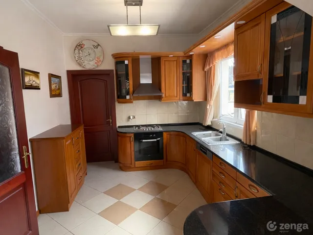 Eladó ház Budapest IV. kerület, Újpest 244 nm