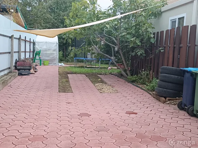 Eladó ház Budapest XVIII. kerület, Kossuth Ferenc-telep 210 nm