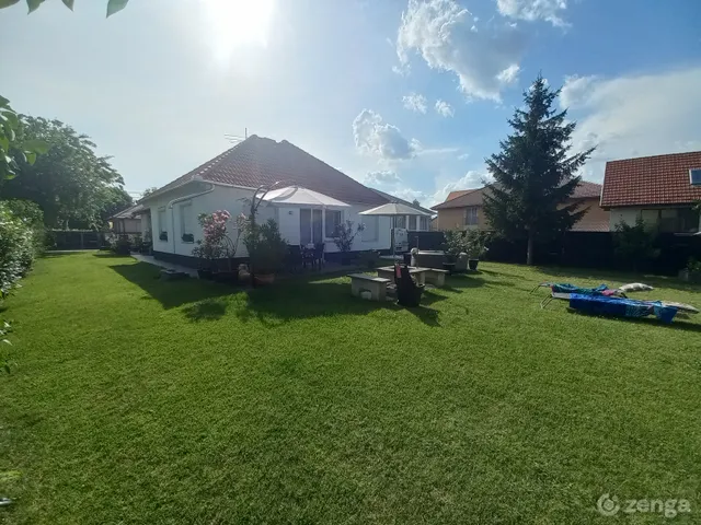 Eladó ház Budapest XVI. kerület 140 nm