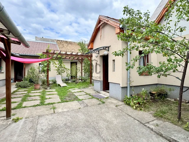 Eladó ház Budapest XIX. kerület, Kispest 162 nm