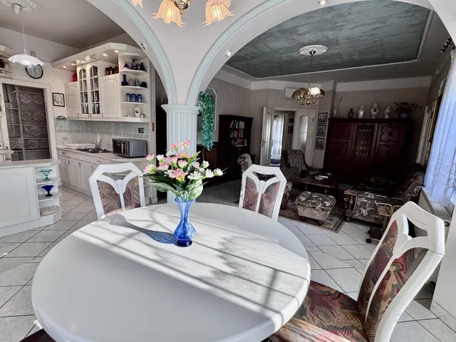 Eladó ház Budapest XVIII. kerület, Miklóstelep 247 nm