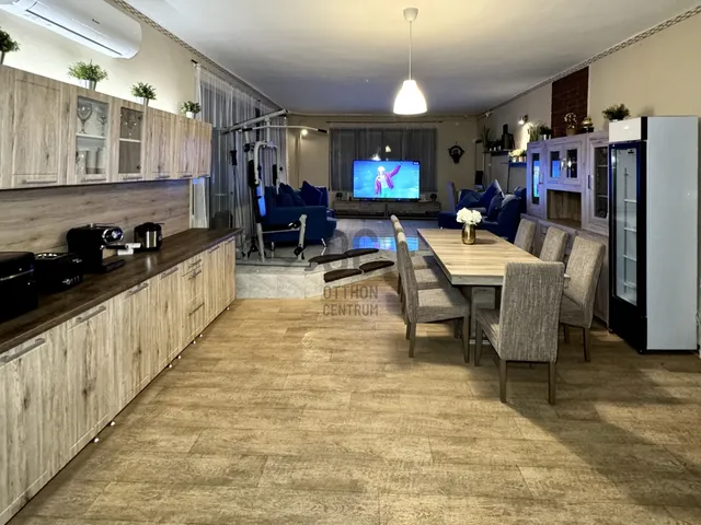 Eladó ház Kecskemét, Villanegyed 153 nm