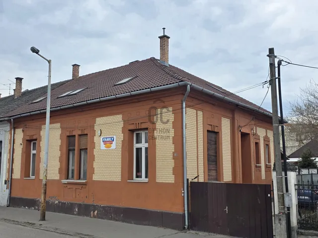 Eladó ház Budapest XV. kerület, Rákospalota 237 nm