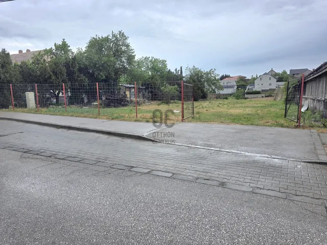 Eladó telek Érd, Parkváros 1365 nm