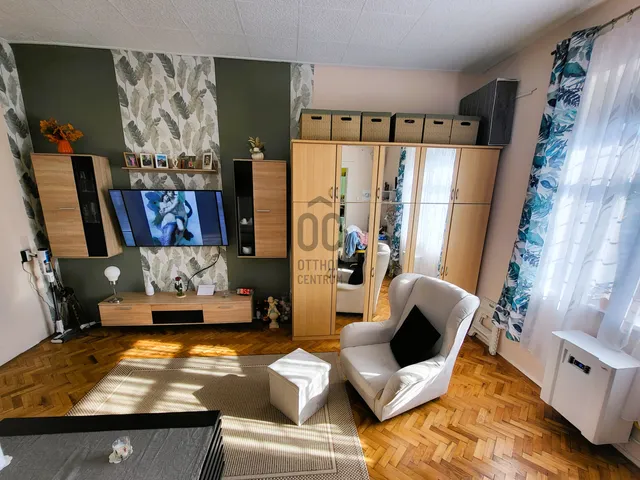 Eladó lakás Budapest XXI. kerület, Szabótelep 38 nm