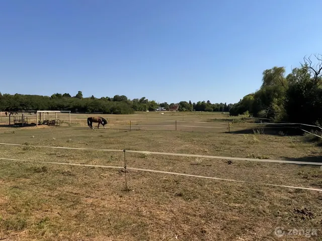 Eladó telek Budakalász, Lupasziget 73543 nm