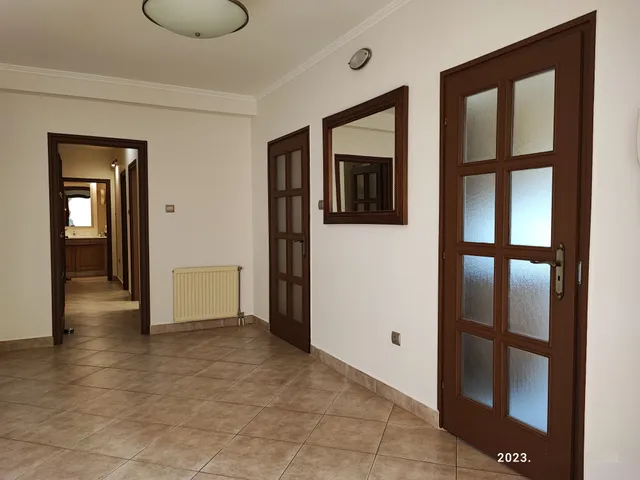 Eladó lakás Pécs, Ürög 95 nm