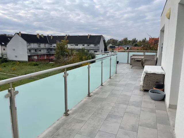 Eladó lakás Győr, Sziget 64 nm